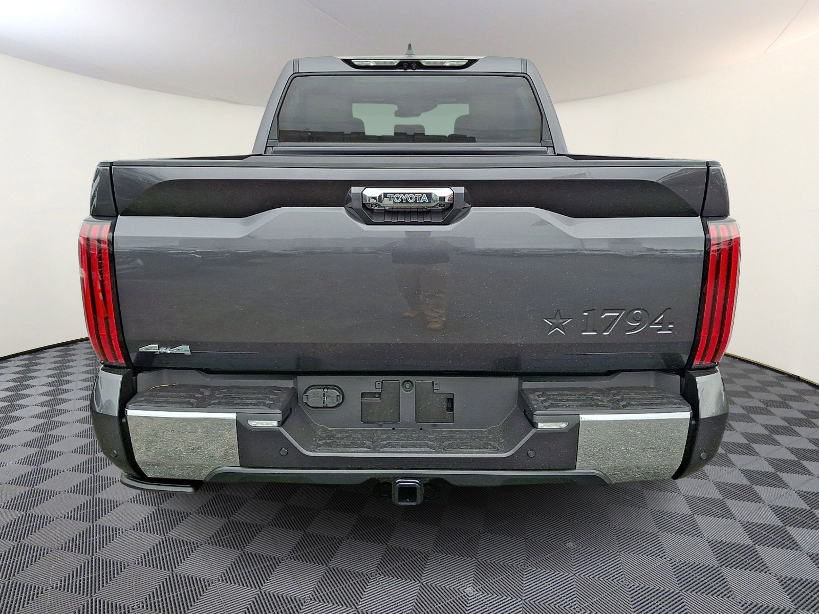 2026 Toyota Tundra 1794 Edition - Photo 4