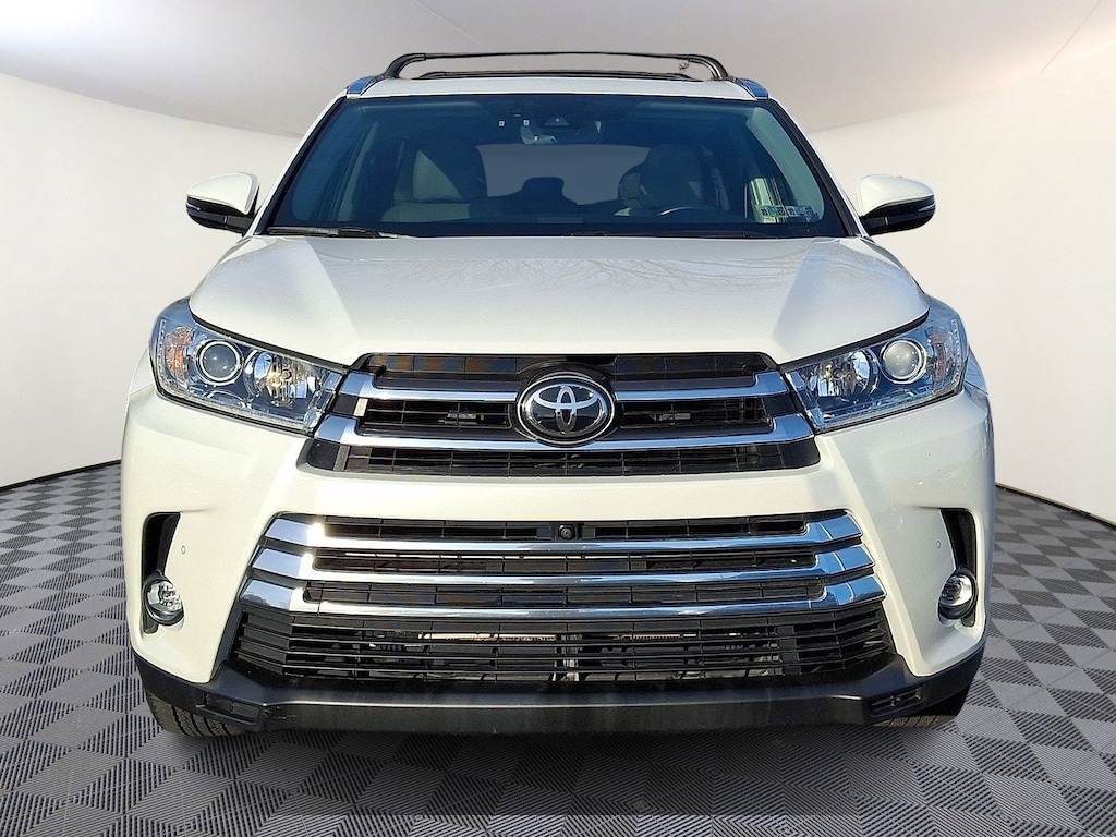 Used 2019 Toyota Highlander Limited Platinum V6 SUV