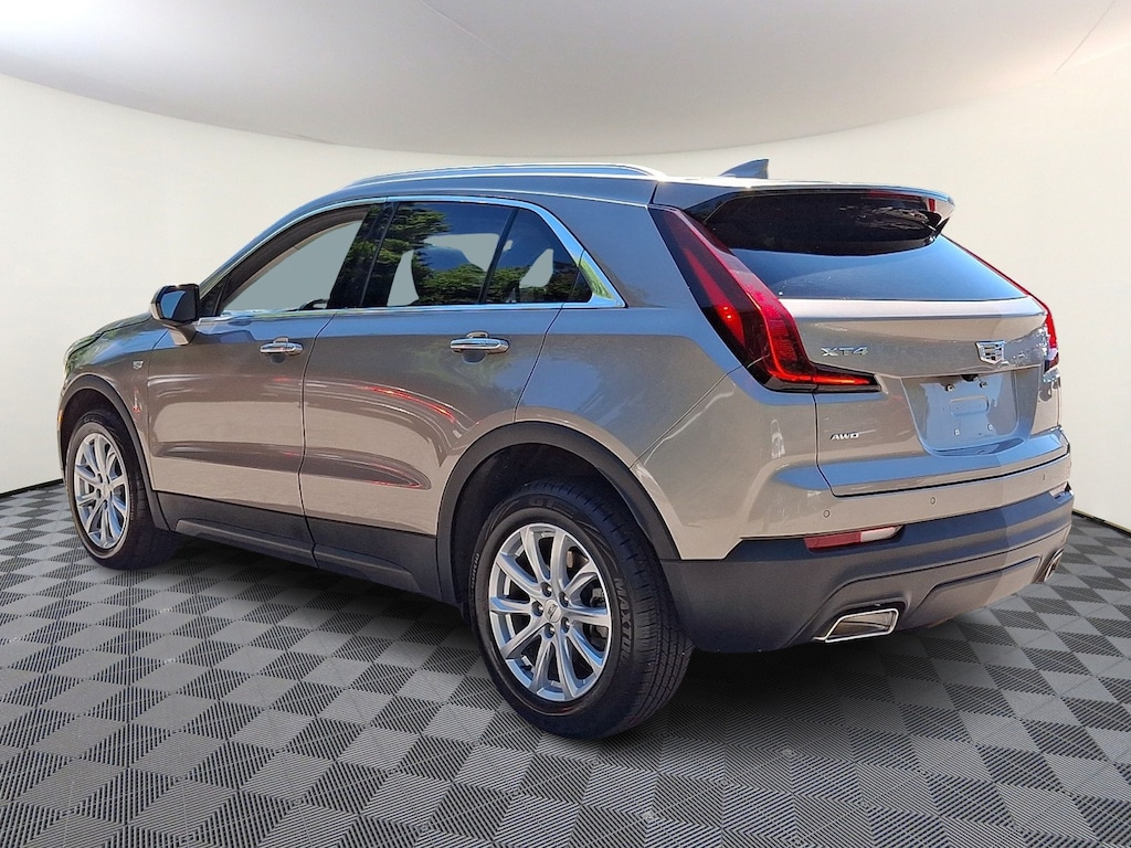 Used 2022 Cadillac XT4 Luxury SUV