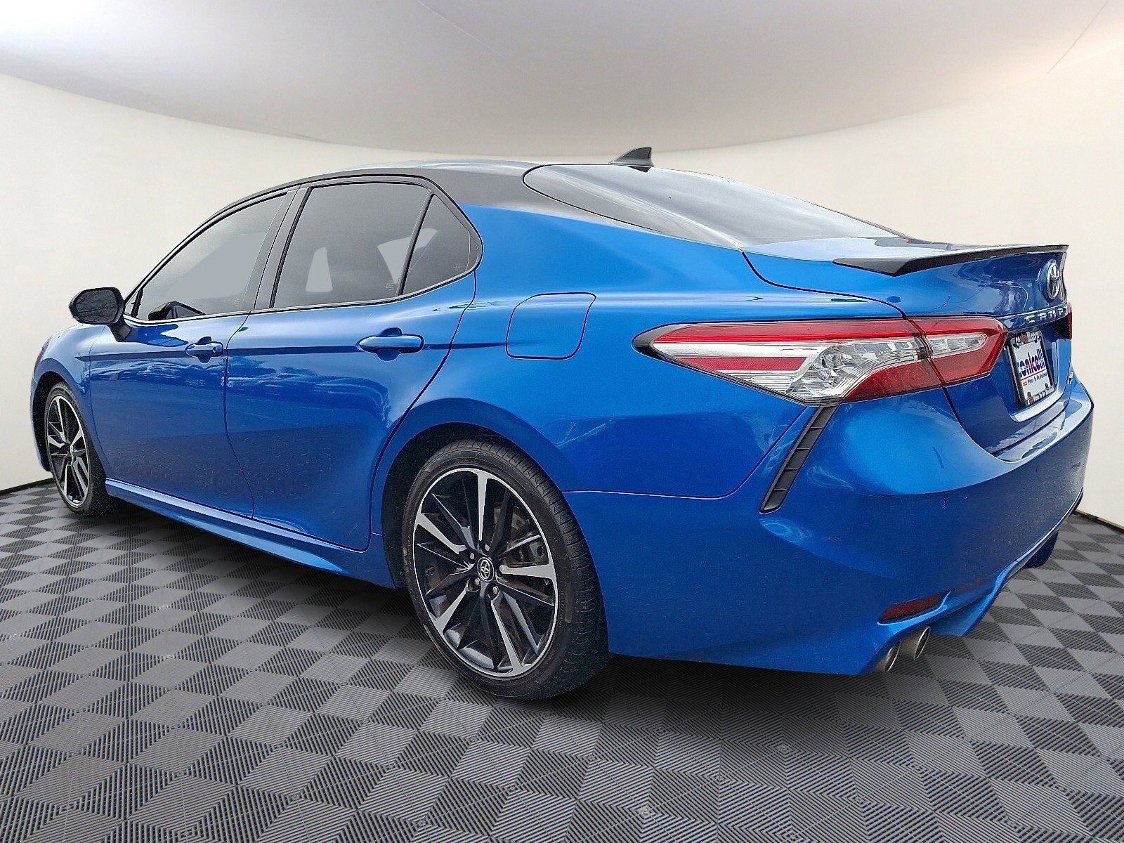 2020 Toyota Camry XSE photo 4