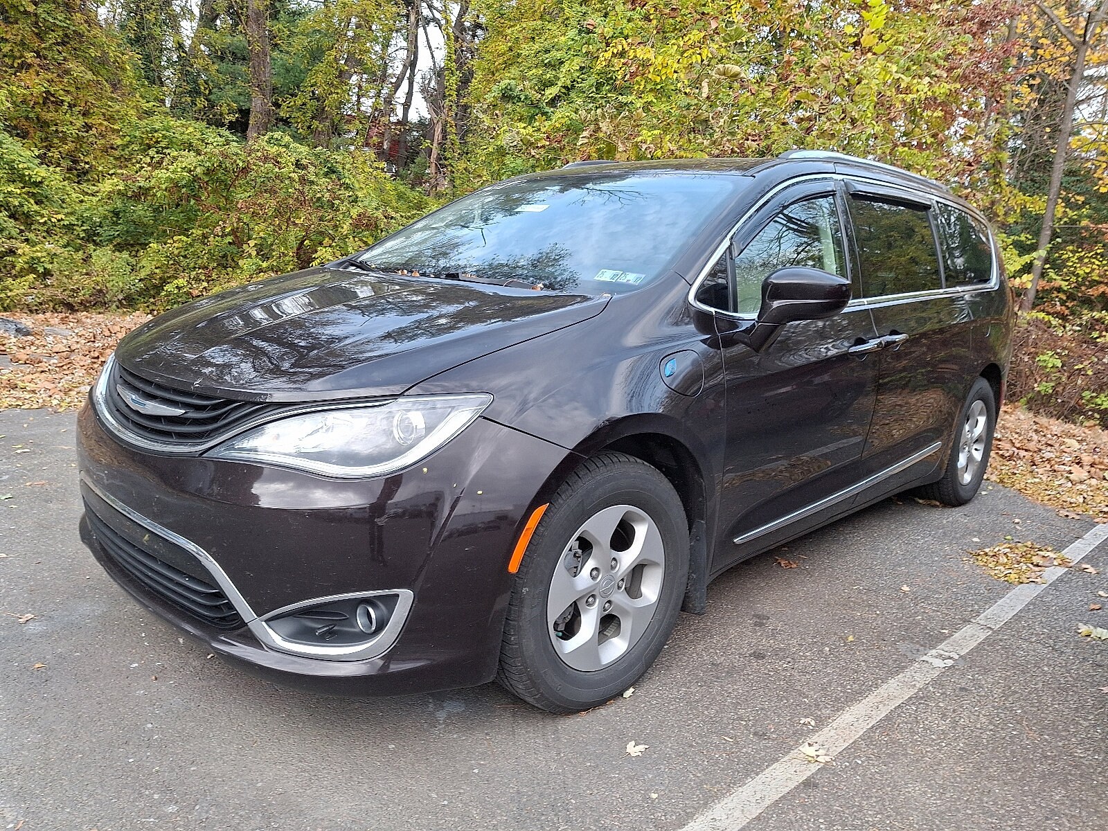 2018 Chrysler Pacifica Touring L photo 2