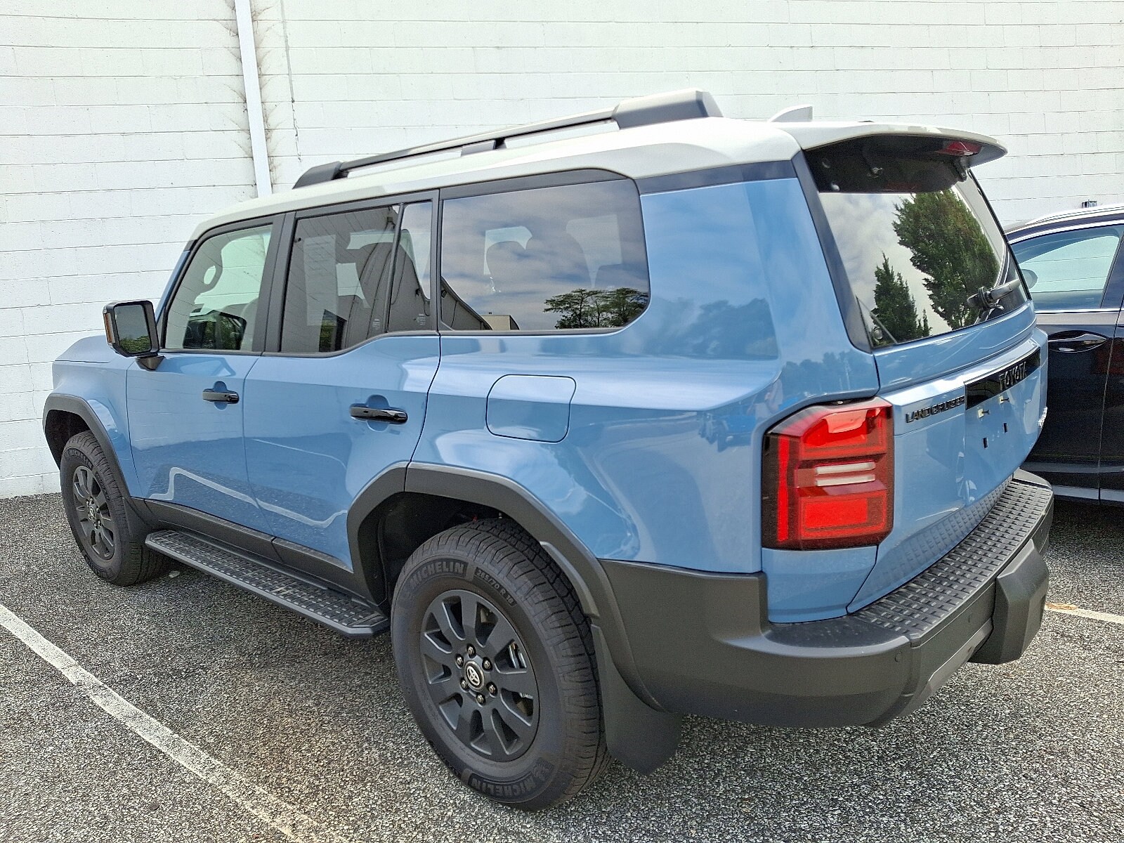 2025 Toyota Land Cruiser Base photo 2