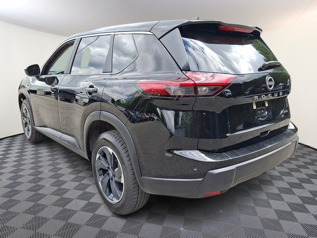 Used 2025 Nissan Rogue SV SUV