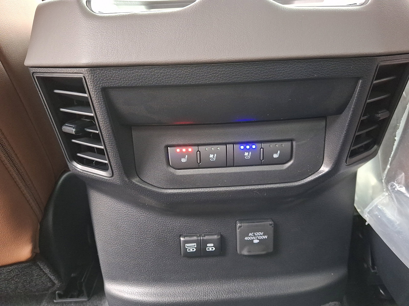 2026 Toyota Tundra 1794 Edition - Photo 8