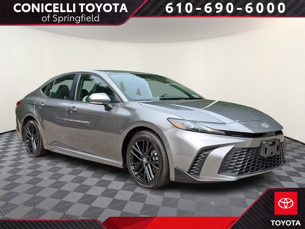 Used 2025 Toyota Camry SE Sedan