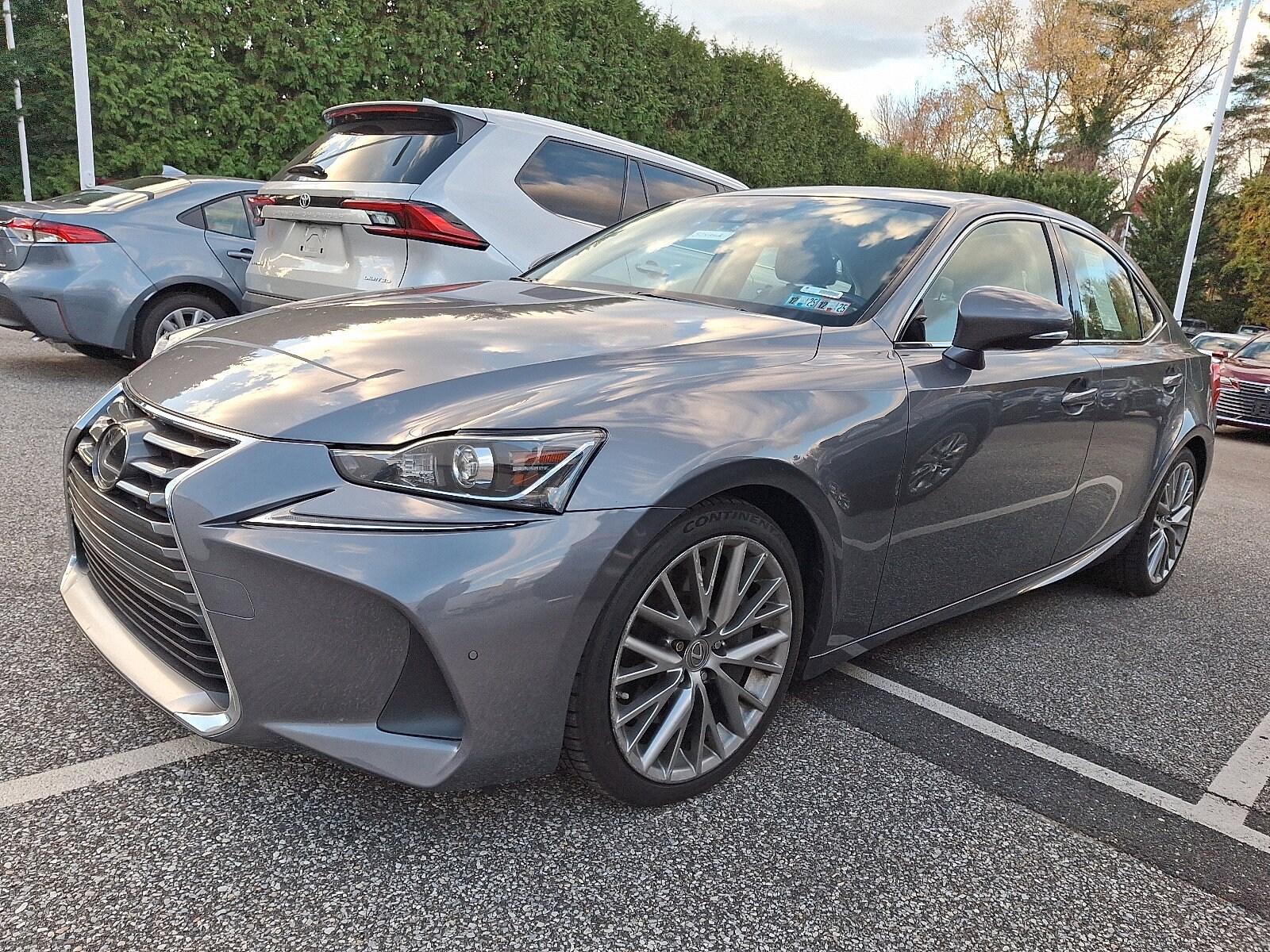 2017 Lexus IS 300 AWD photo 2