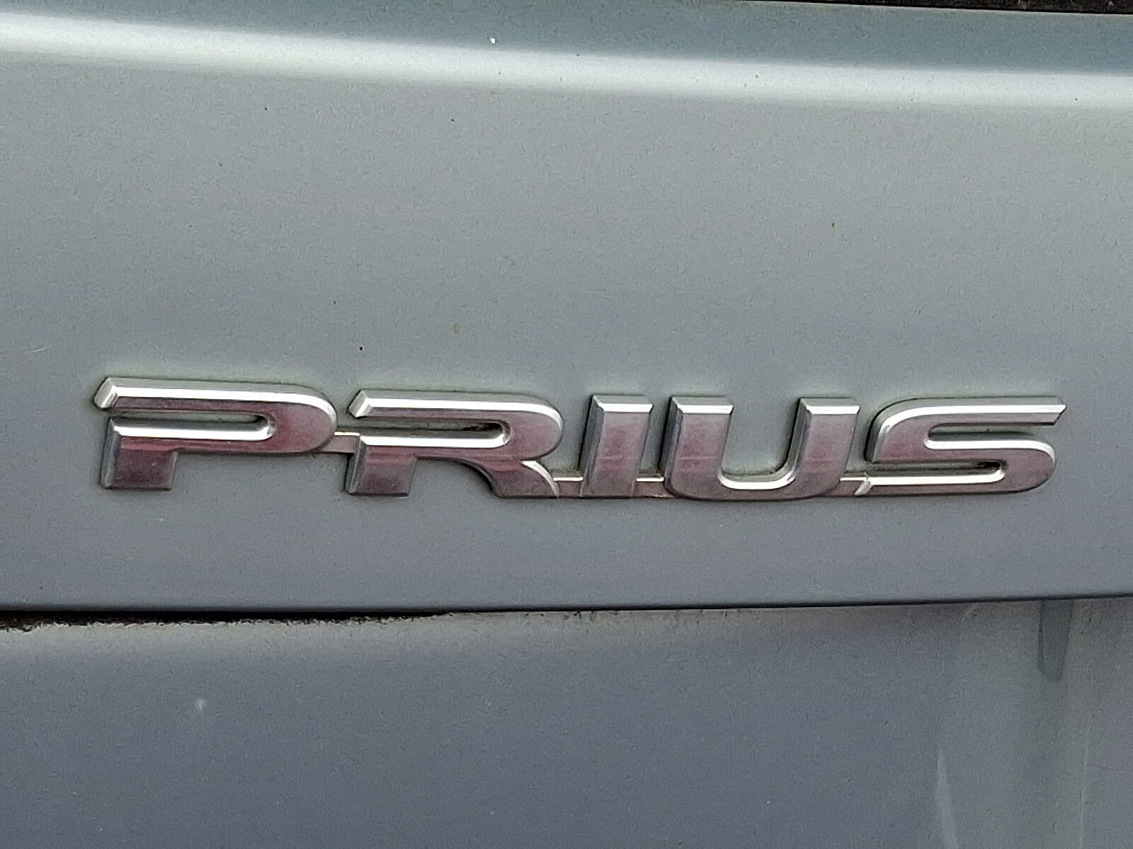 2013 Toyota Prius Three photo 3