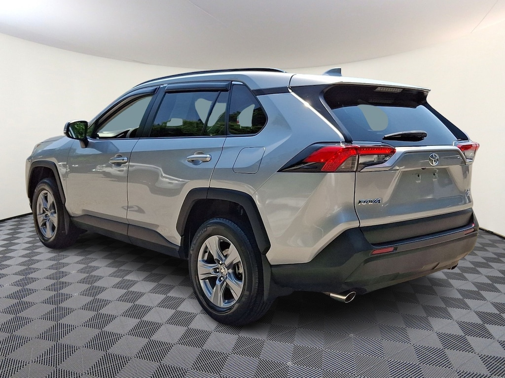 Used 2022 Toyota RAV4 XLE SUV