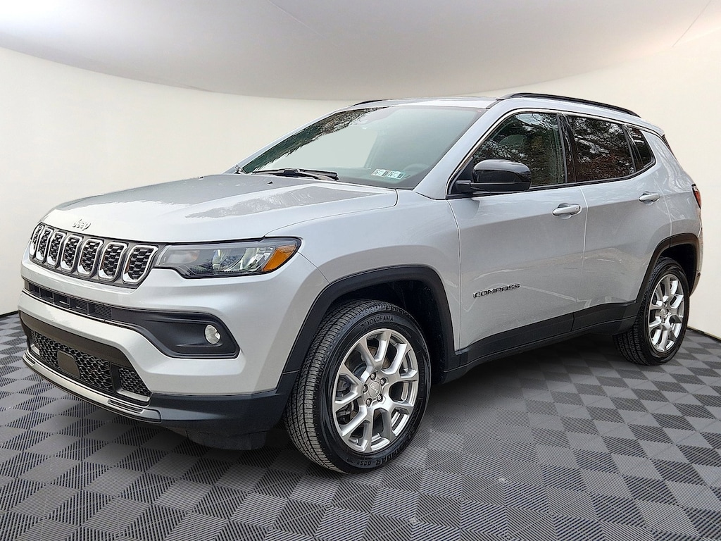 Used 2024 Jeep Compass Latitude Lux SUV