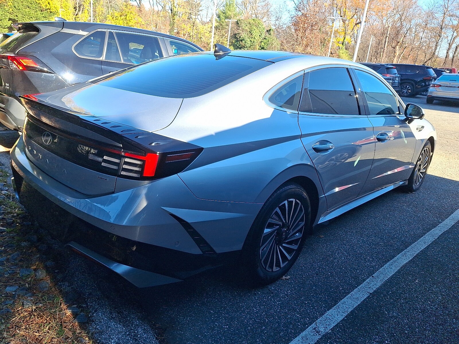 2024 Hyundai Sonata Hybrid Limited photo 4