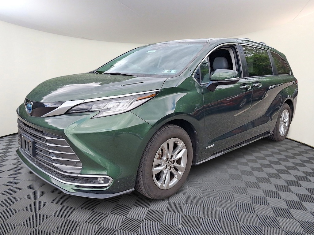 Certified 2021 Toyota Sienna Limited 7 Passenger Van