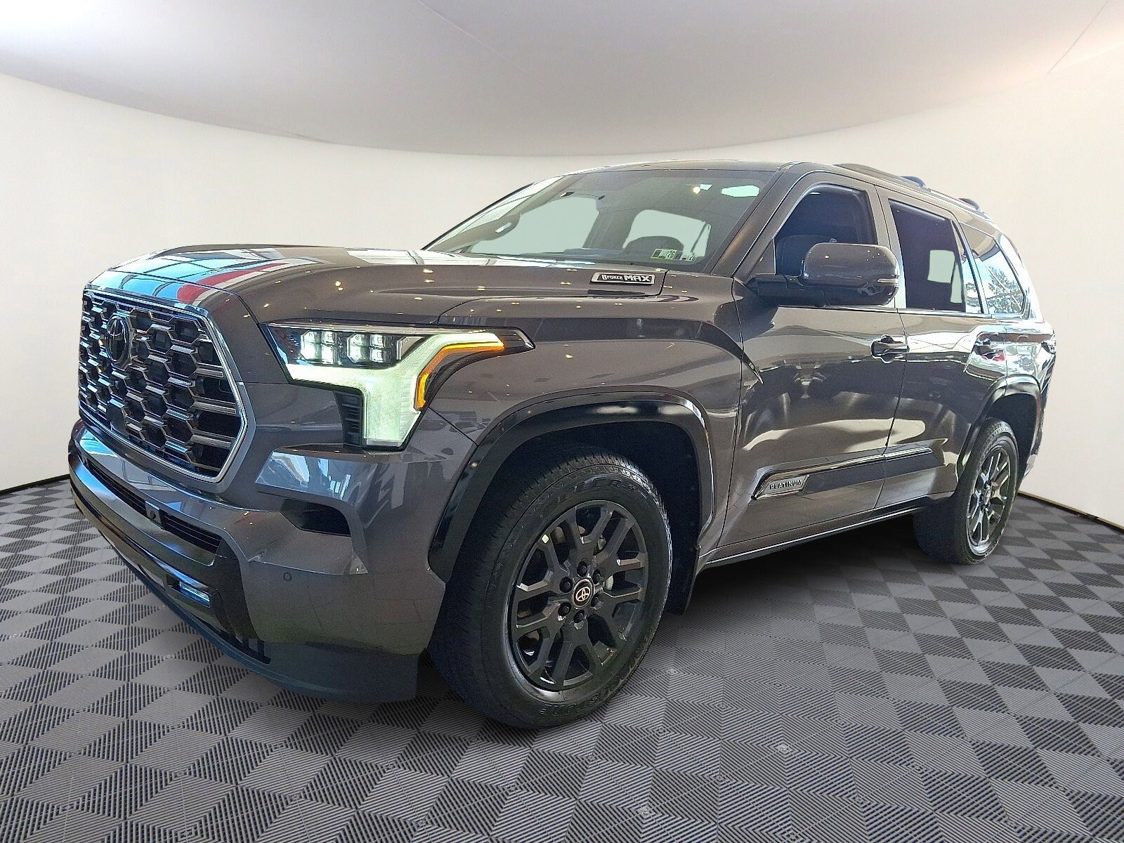 2026 Toyota Sequoia Platinum photo 3