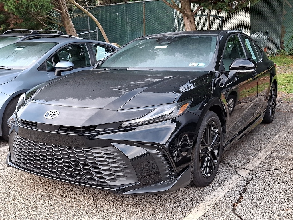Used 2026 Toyota Camry SE Sedan