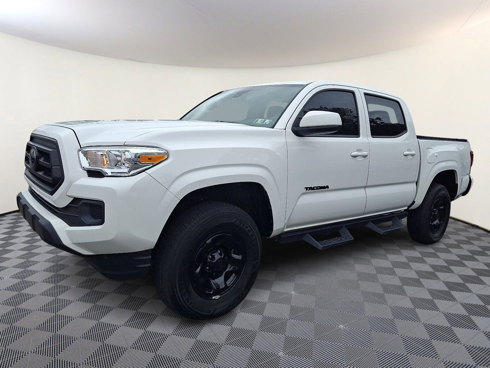2023 Toyota Tacoma SR V6 Double Cab photo 3