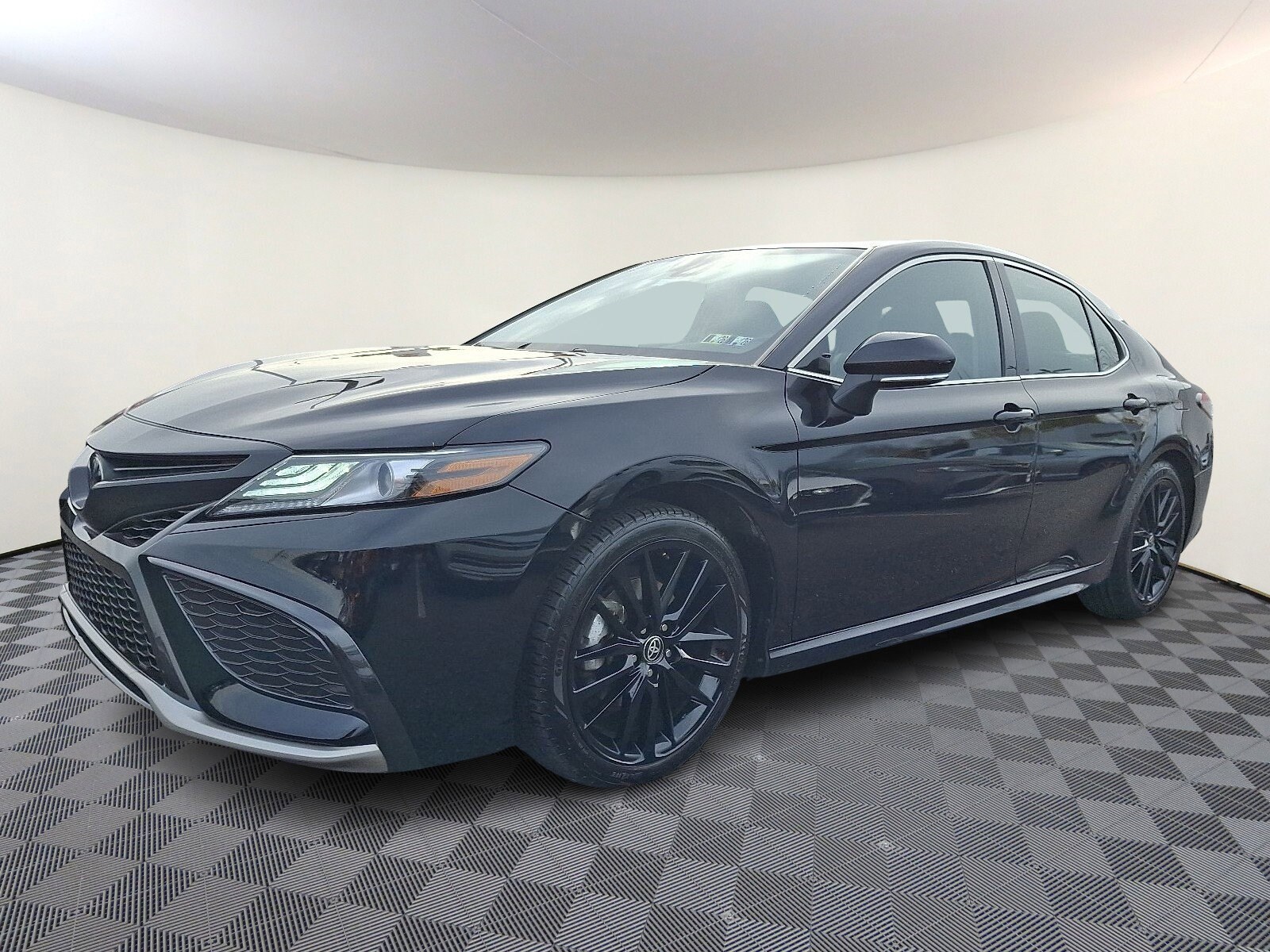 2023 Toyota Camry XSE photo 3