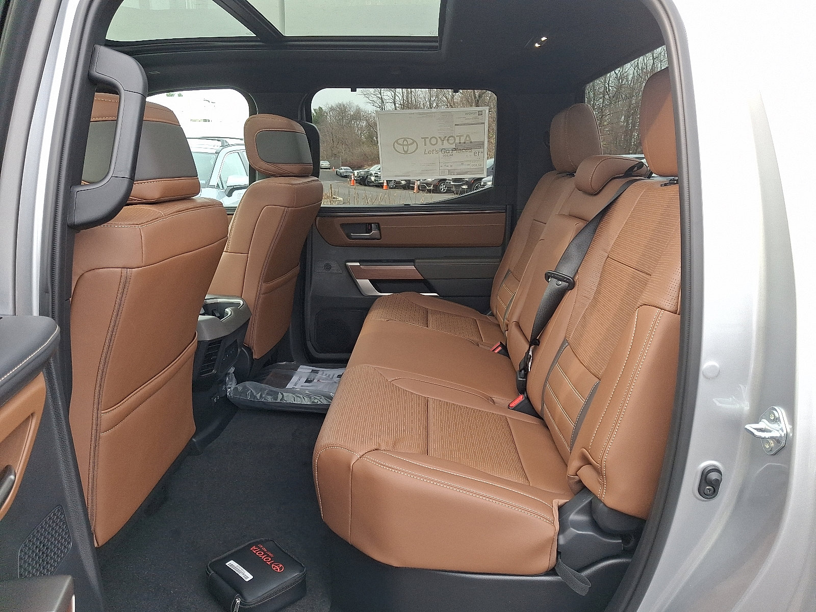 2026 Toyota Tundra 1794 Edition - Photo 8