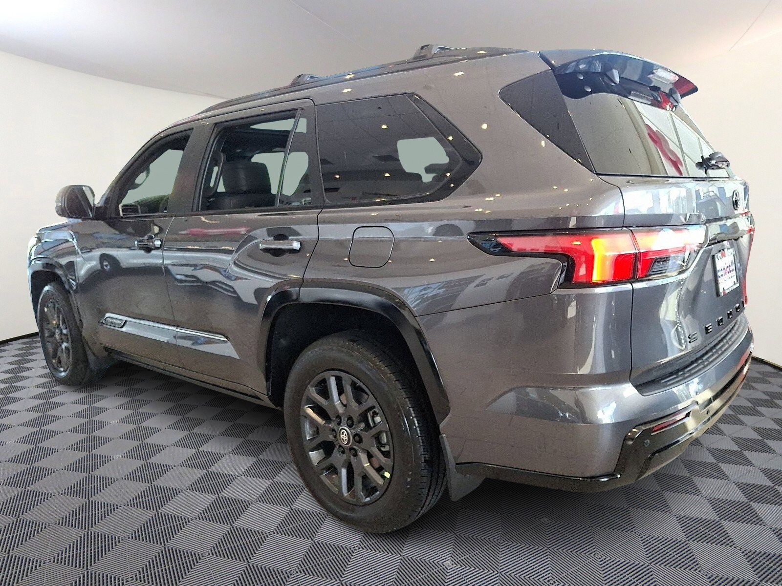 2026 Toyota Sequoia Platinum photo 4