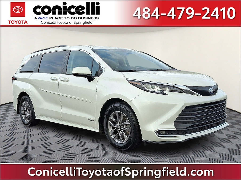 Used 2021 Toyota Sienna XLE Van