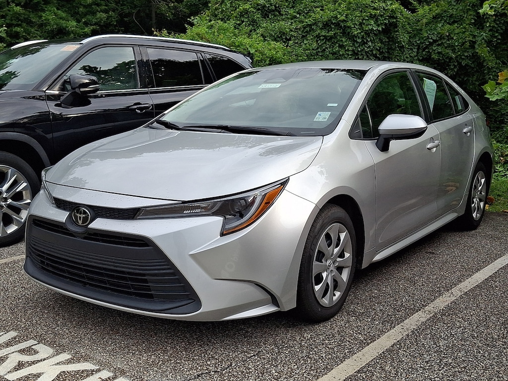 Used 2024 Toyota Corolla LE Sedan