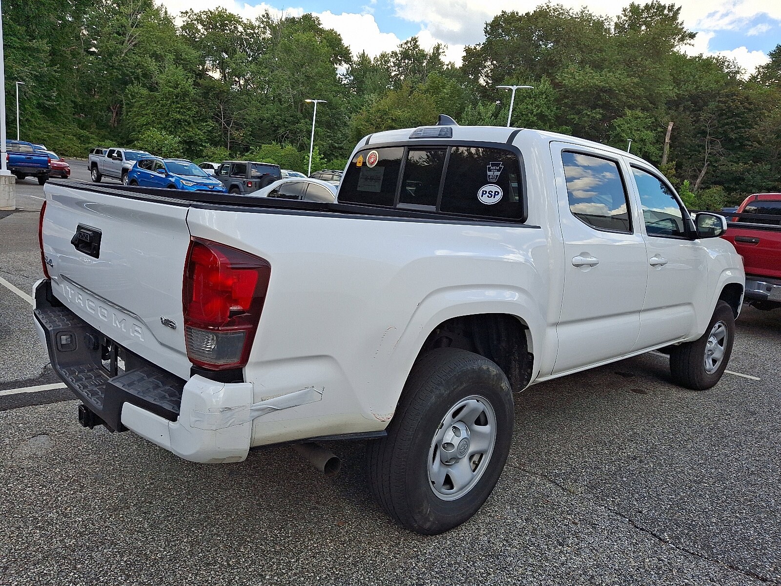 2022 Toyota Tacoma SR V6 photo 4