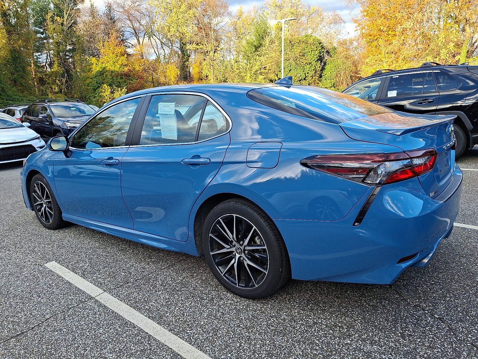 2024 Toyota Camry SE photo 3