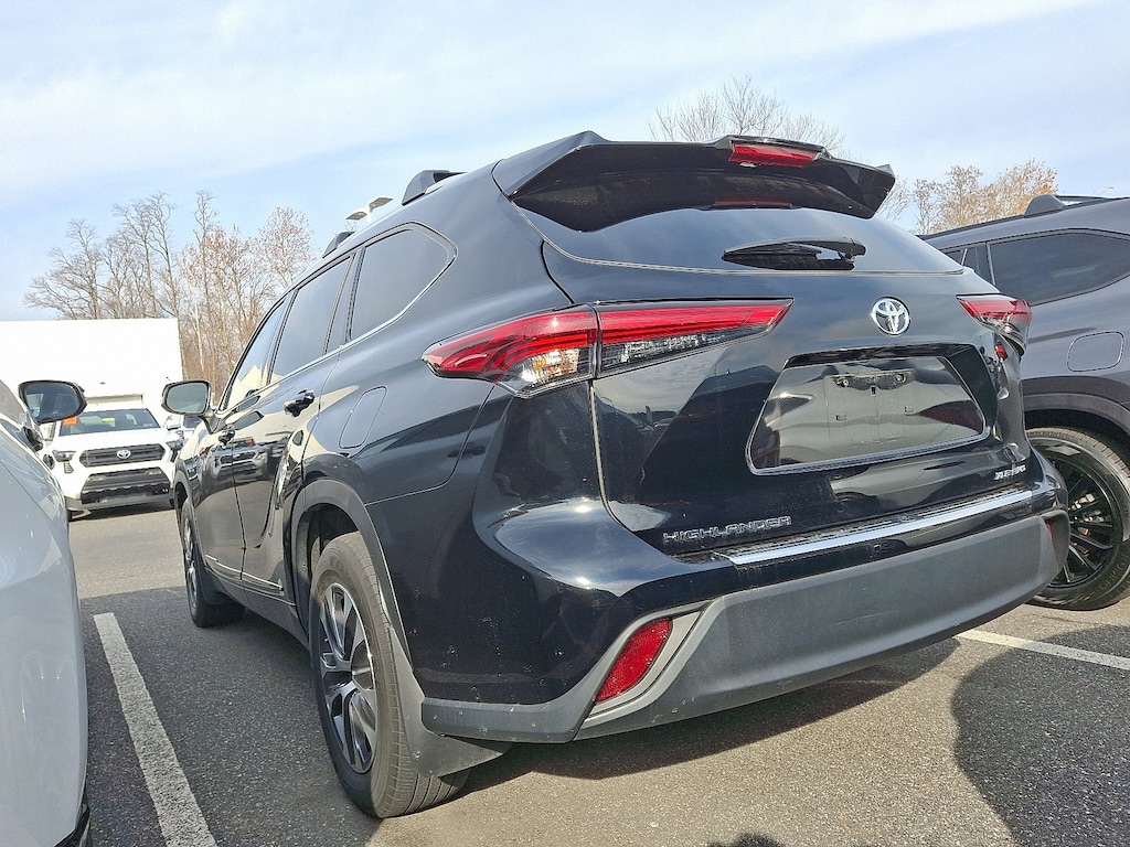Certified 2022 Toyota Highlander XLE SUV