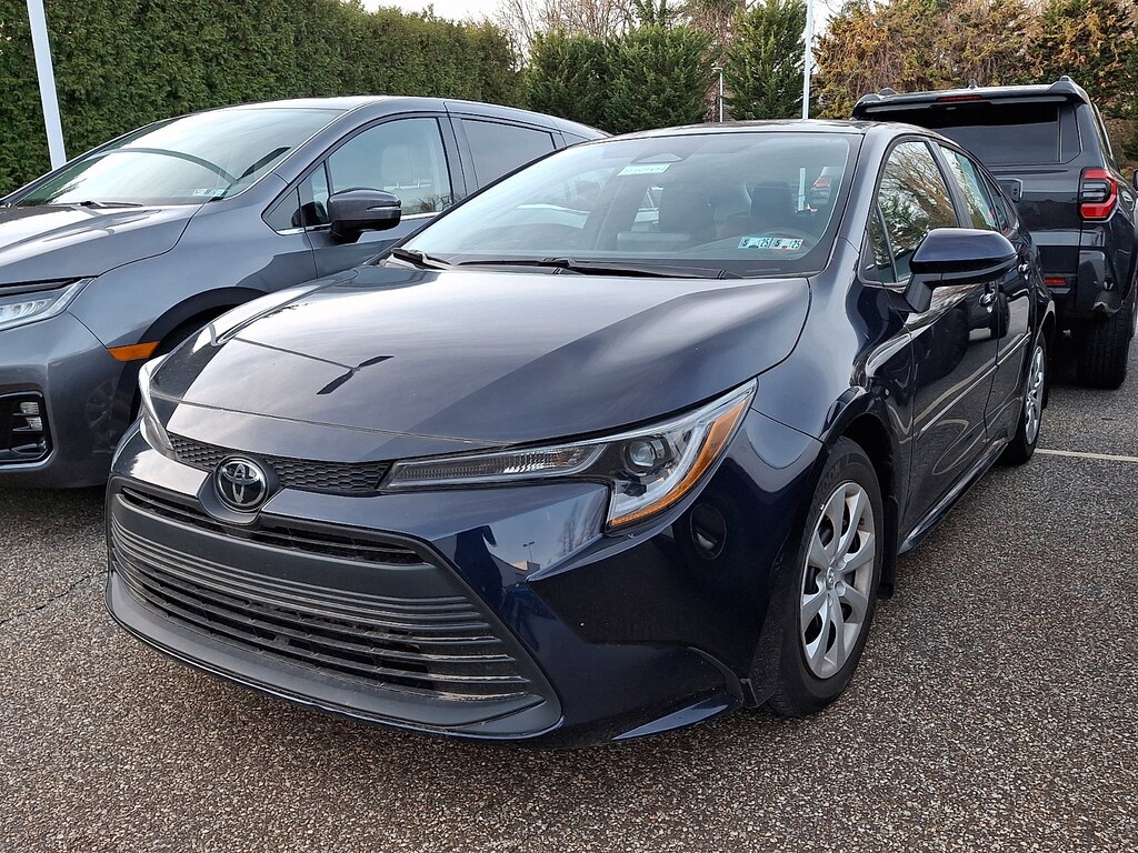 Used 2023 Toyota Corolla LE Sedan