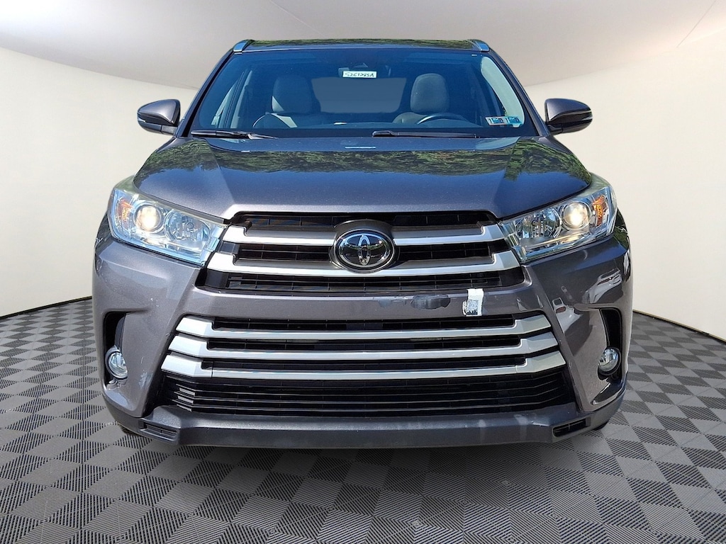 Used 2018 Toyota Highlander XLE V6 SUV