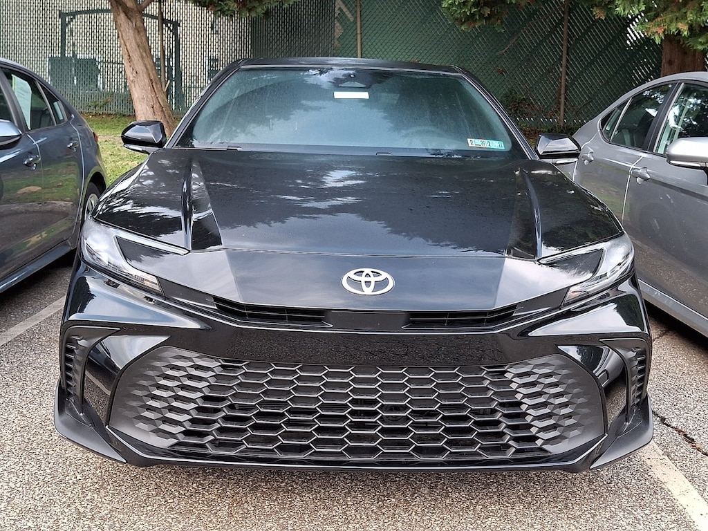 Used 2026 Toyota Camry SE Sedan