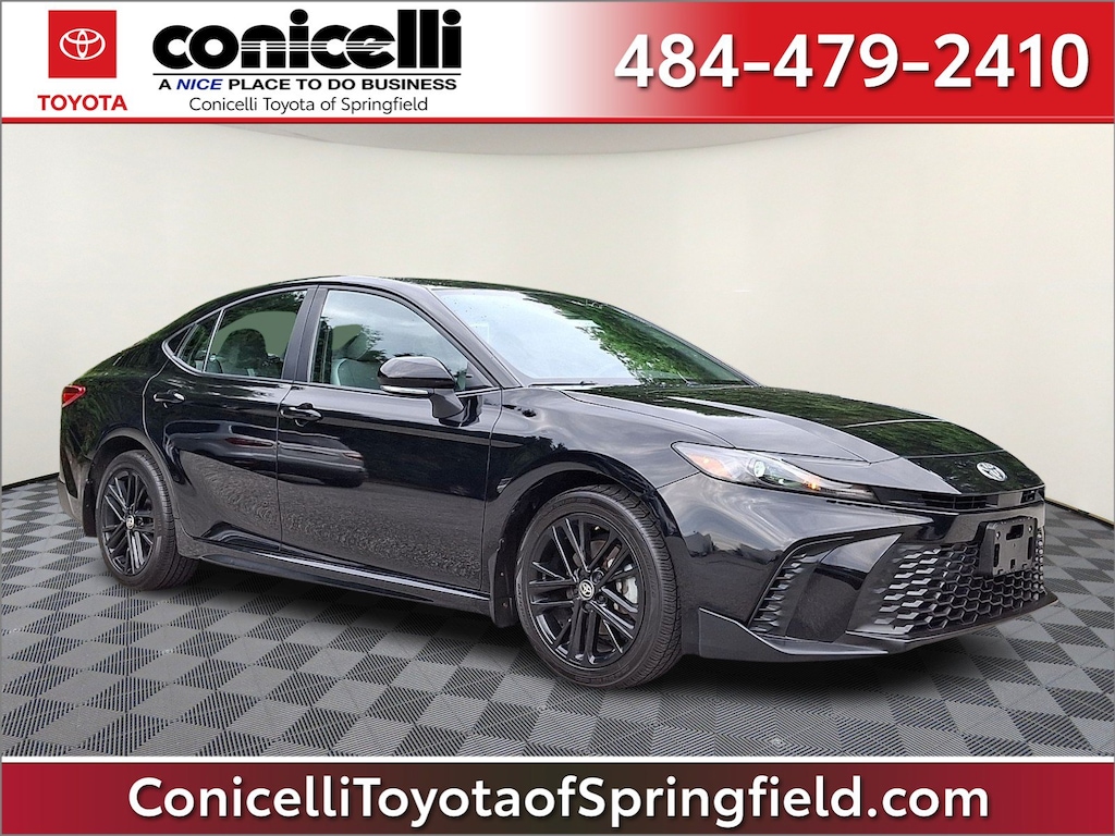 Used 2025 Toyota Camry SE Sedan
