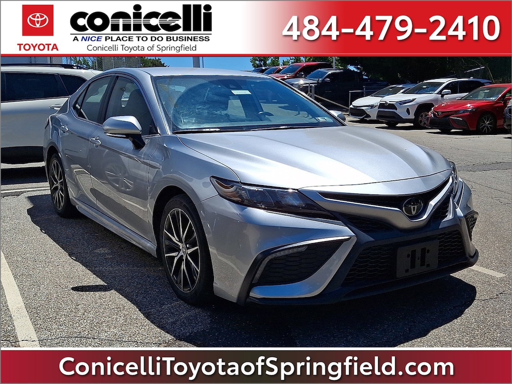 Used 2022 Toyota Camry SE Sedan