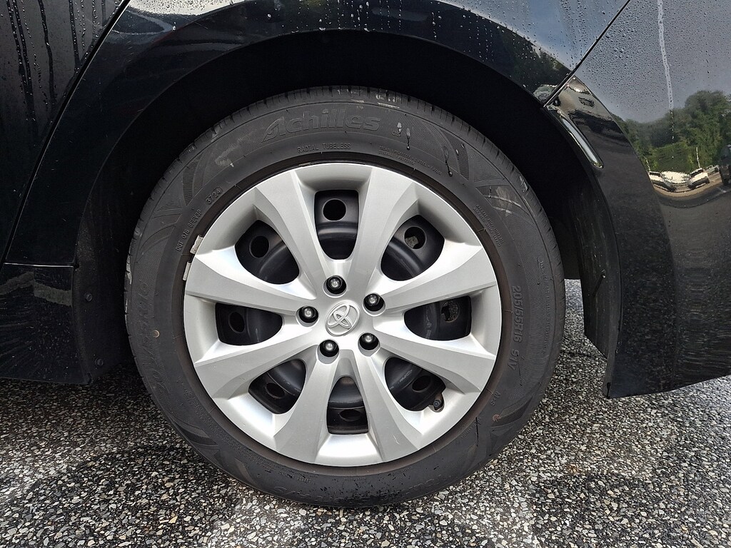 Used 2024 Toyota Corolla LE Sedan