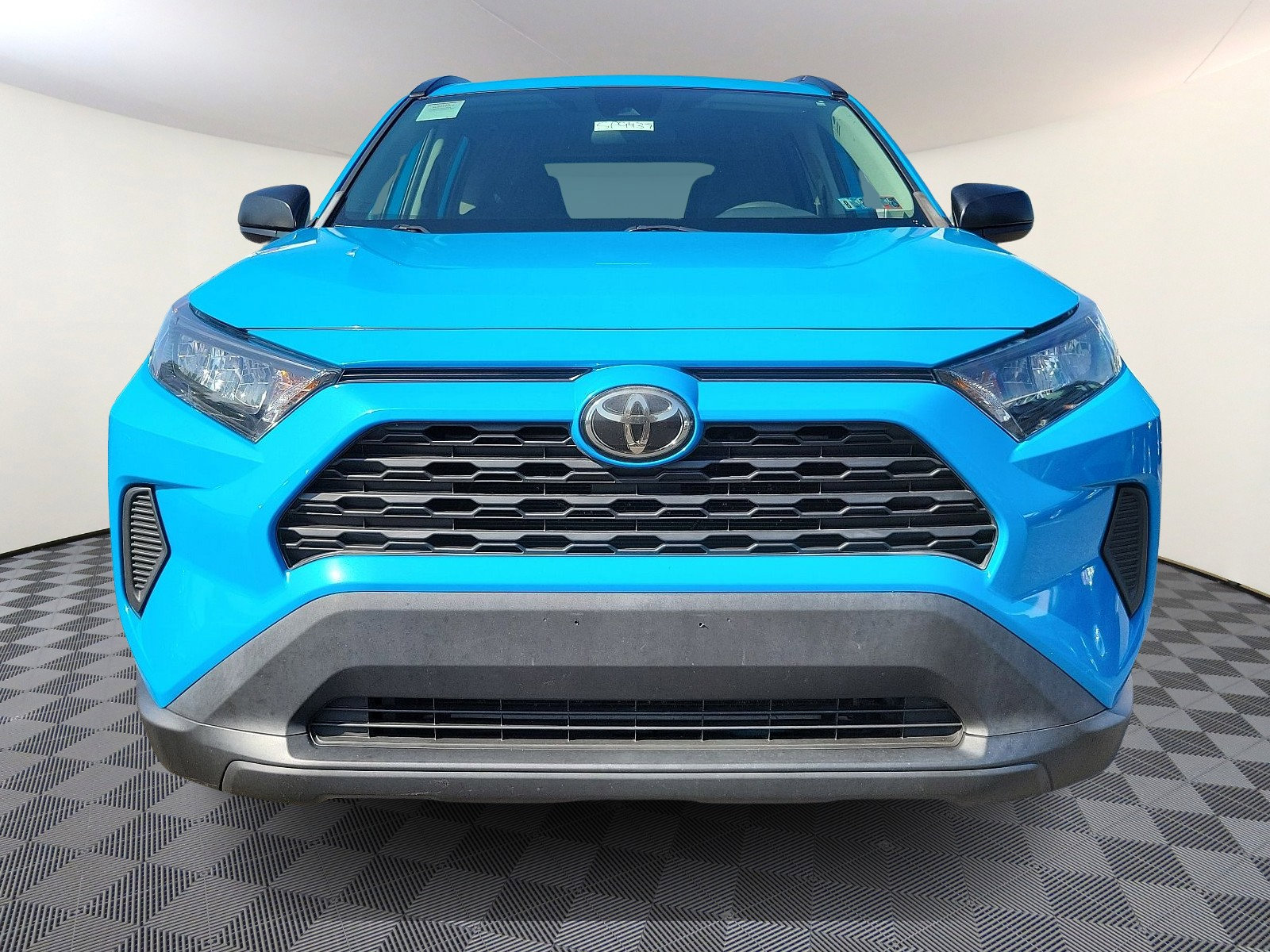 Used 2019 Toyota RAV4 LE with VIN 2T3F1RFV3KW027867 for sale in Springfield, PA