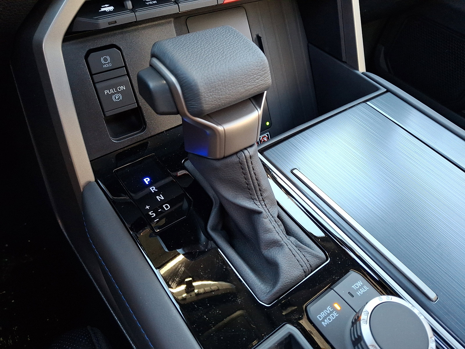 2026 Toyota Tundra Platinum - Photo 14
