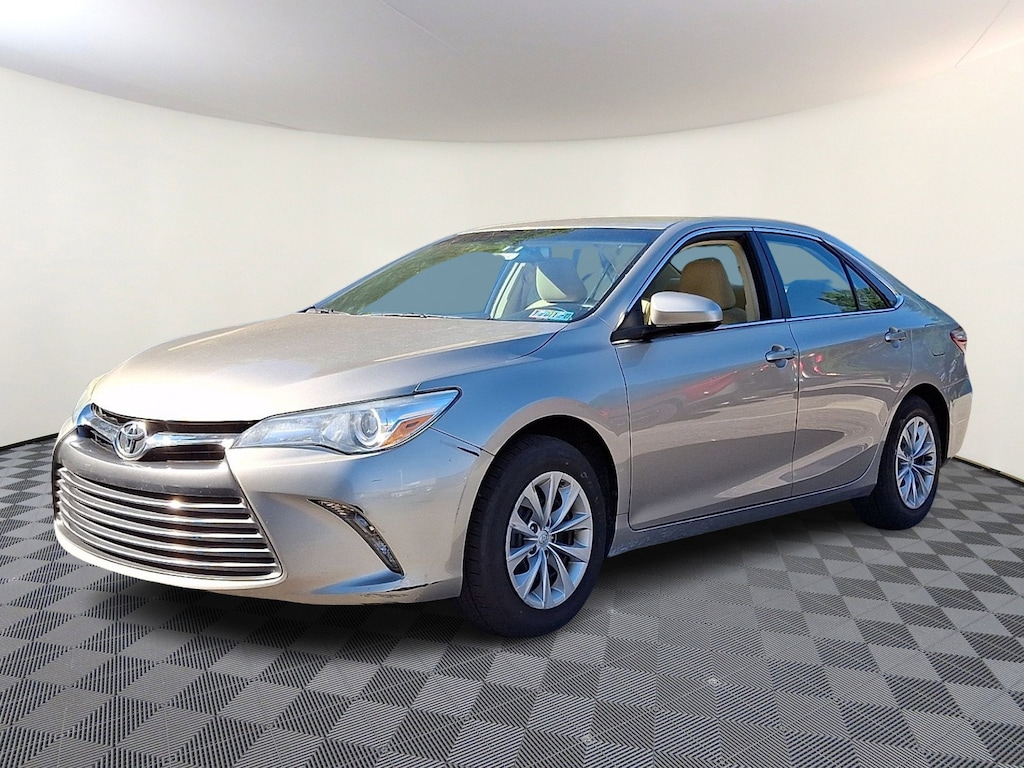 Used 2016 Toyota Camry LE Sedan