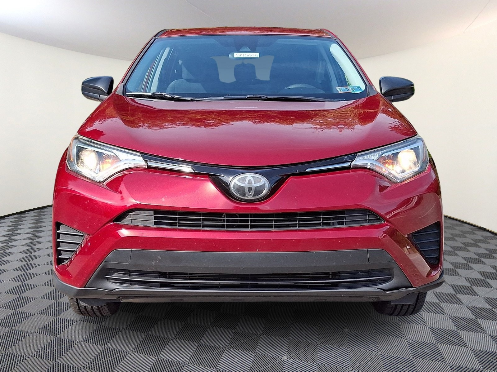 Used 2018 Toyota RAV4 LE with VIN 2T3BFREV5JW844578 for sale in Springfield, PA