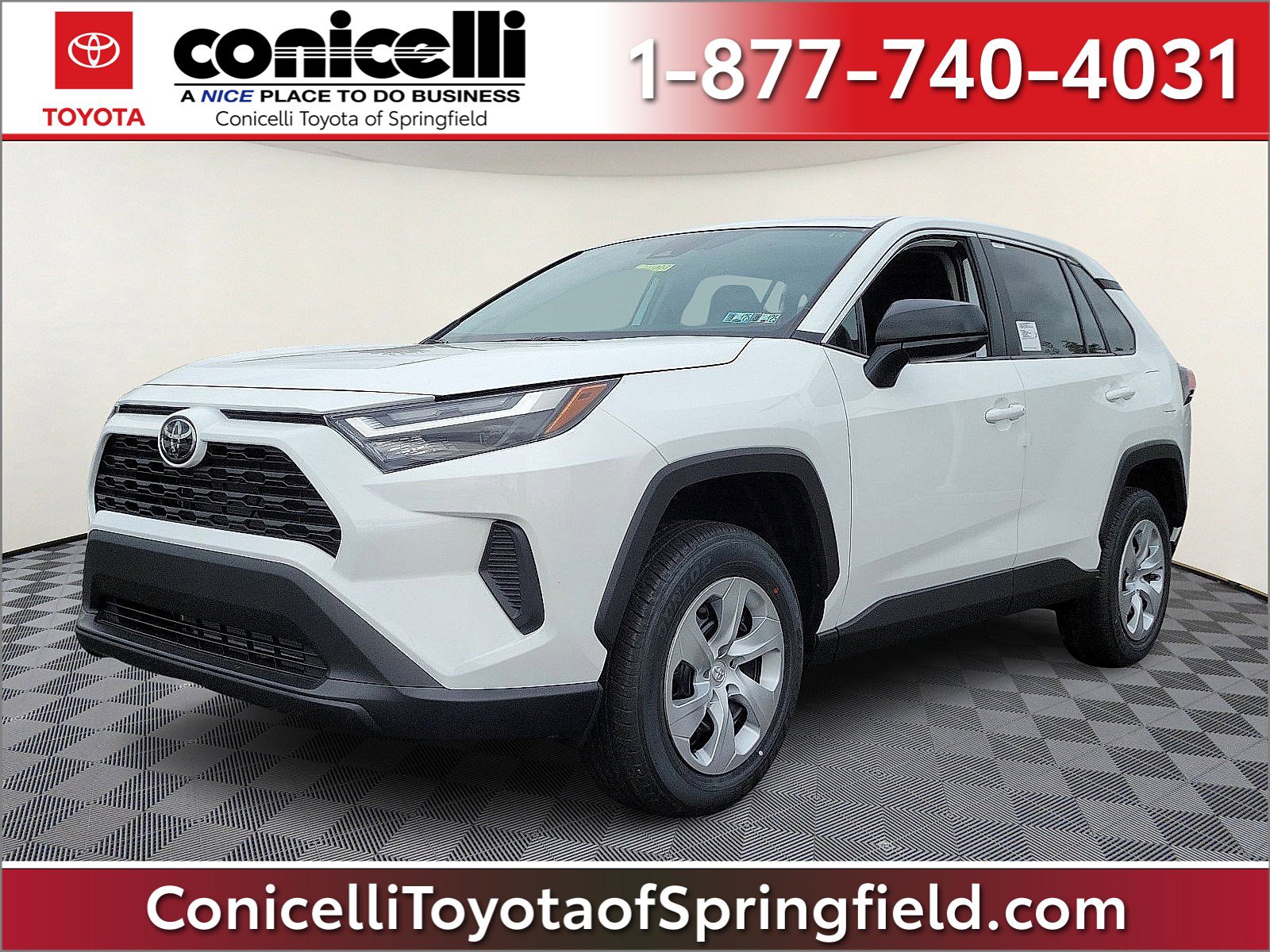 2025 Toyota RAV4 LE's photo