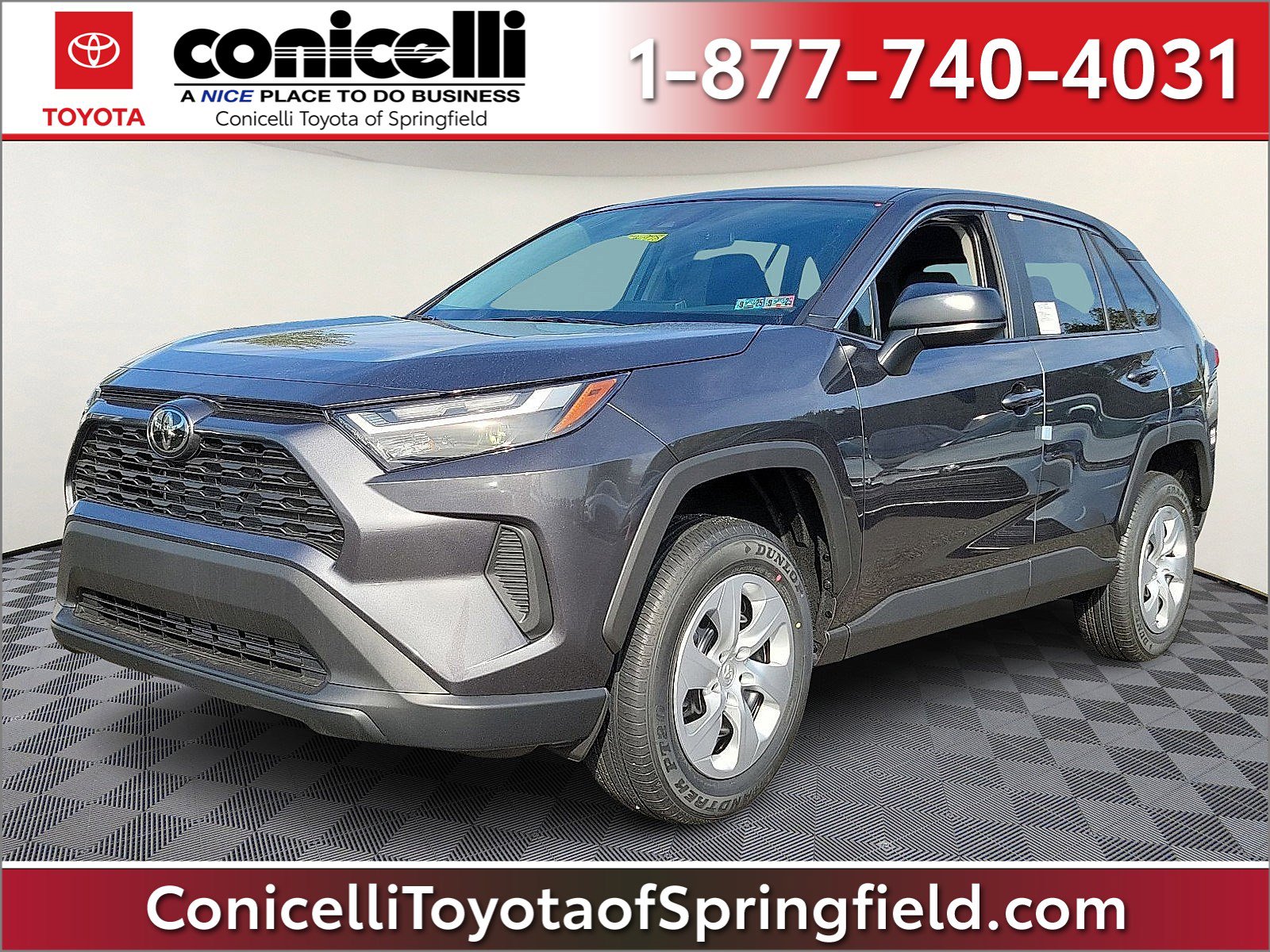 2025 Toyota RAV4 LE's photo