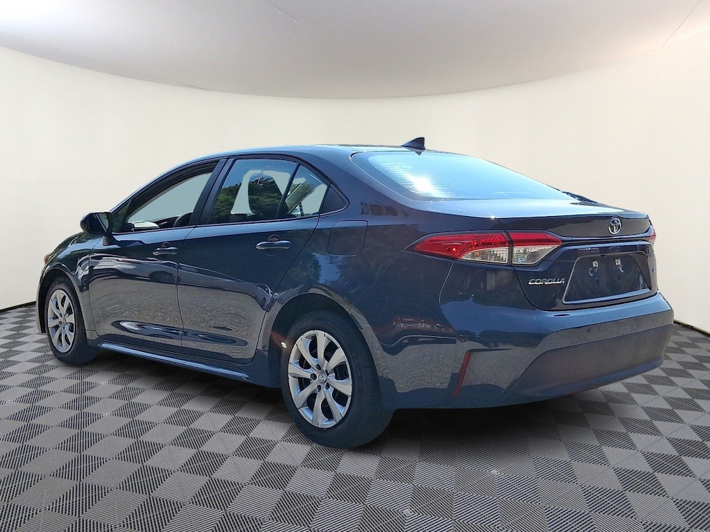Used 2024 Toyota Corolla LE Sedan