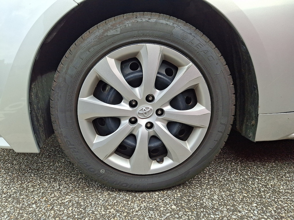 Used 2024 Toyota Corolla LE Sedan
