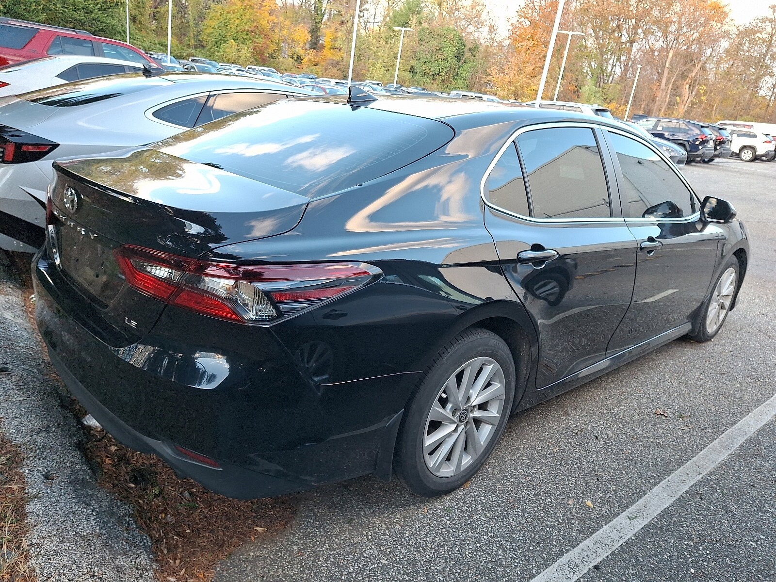 2023 Toyota Camry LE photo 4