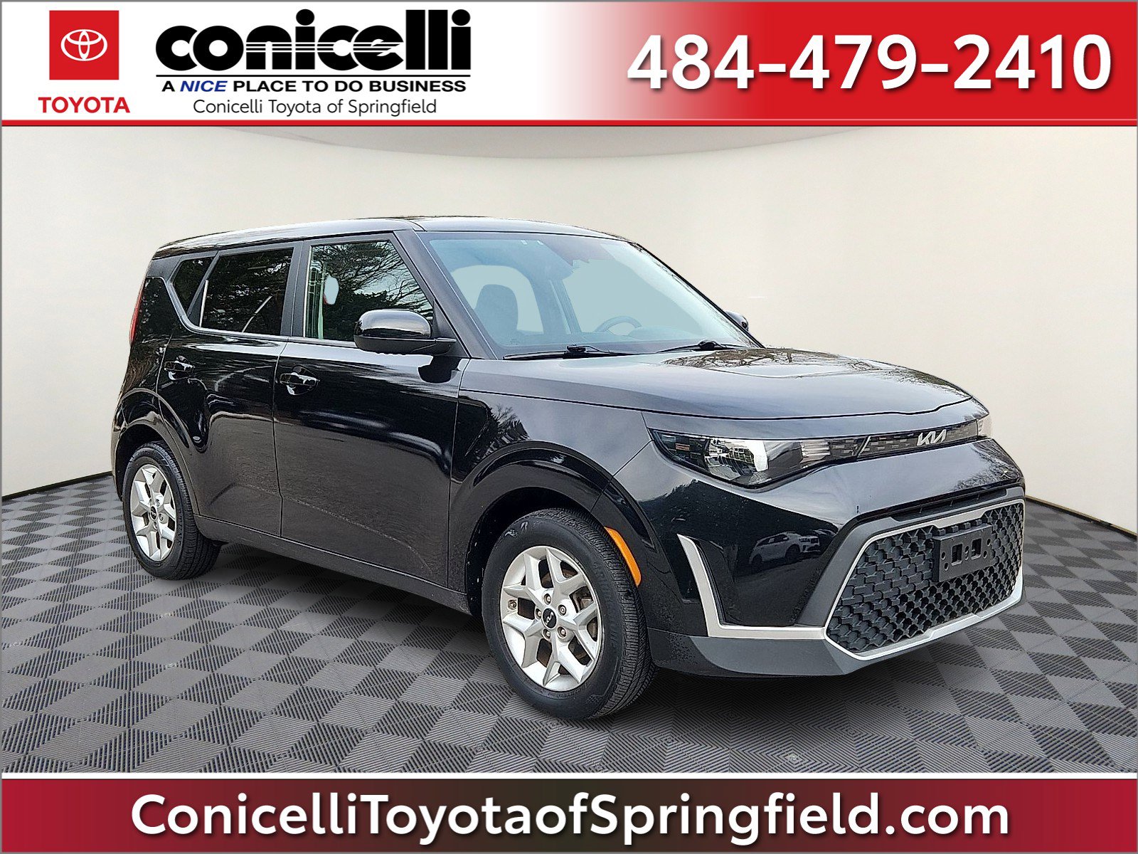 2023 Kia Soul LX's photo