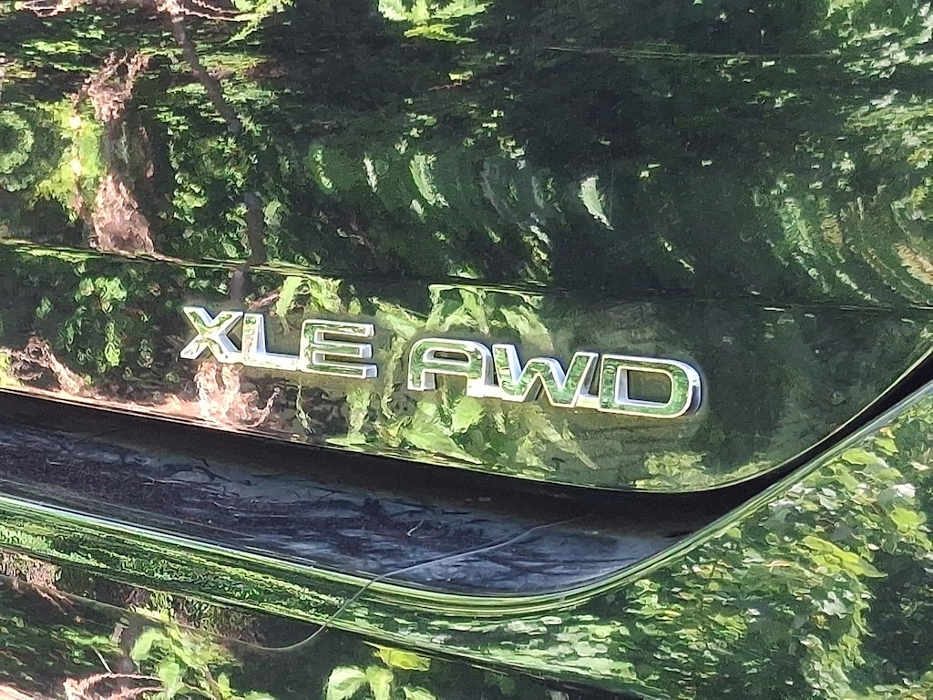 Used 2020 Toyota Highlander XLE SUV