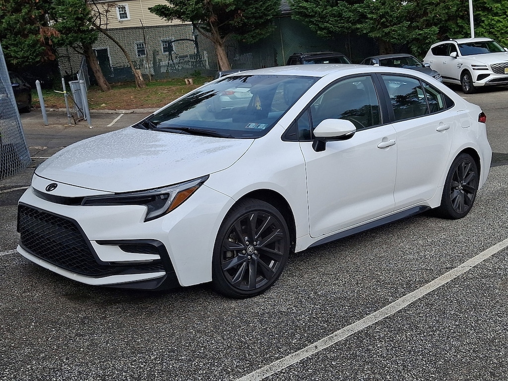 Certified 2024 Toyota Corolla SE Sedan