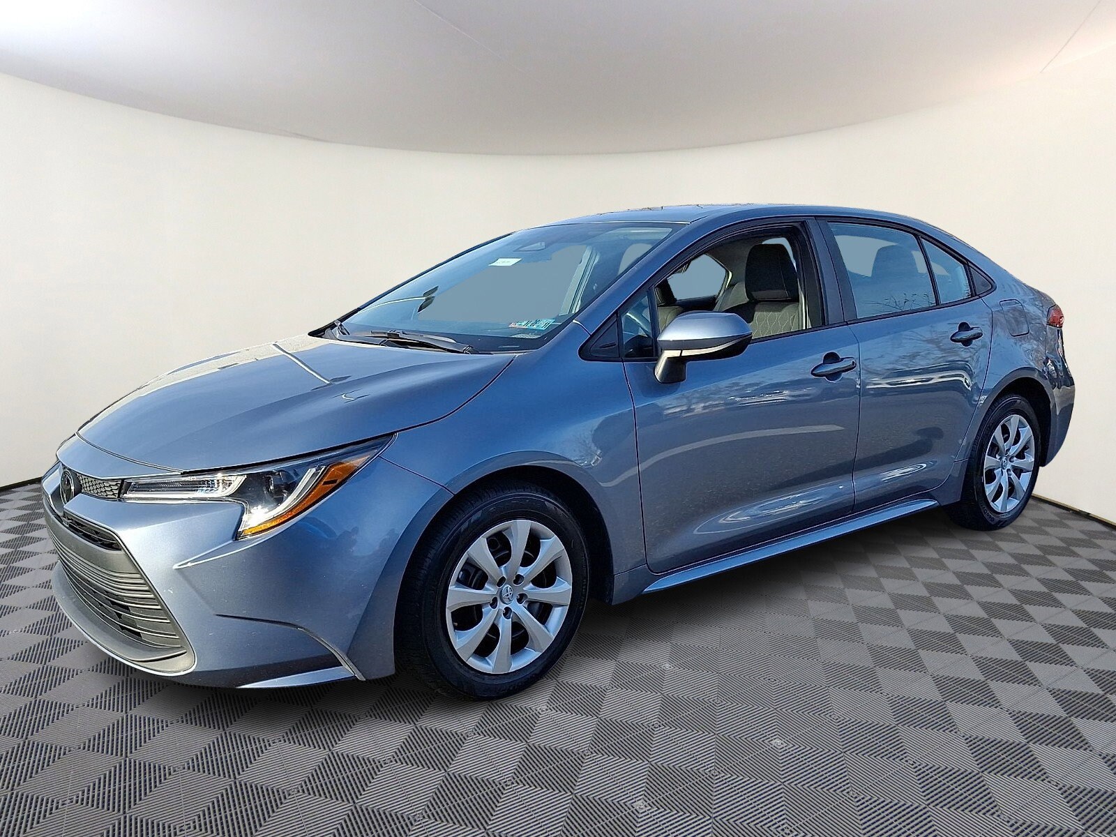 2024 Toyota Corolla LE photo 3