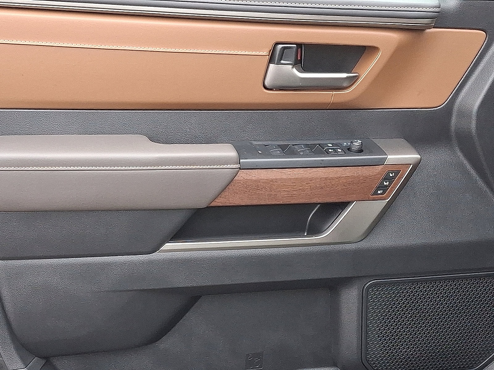 2026 Toyota Tundra 1794 Edition - Photo 10