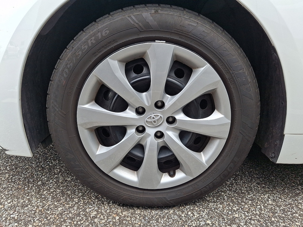 Used 2025 Toyota Corolla LE Sedan
