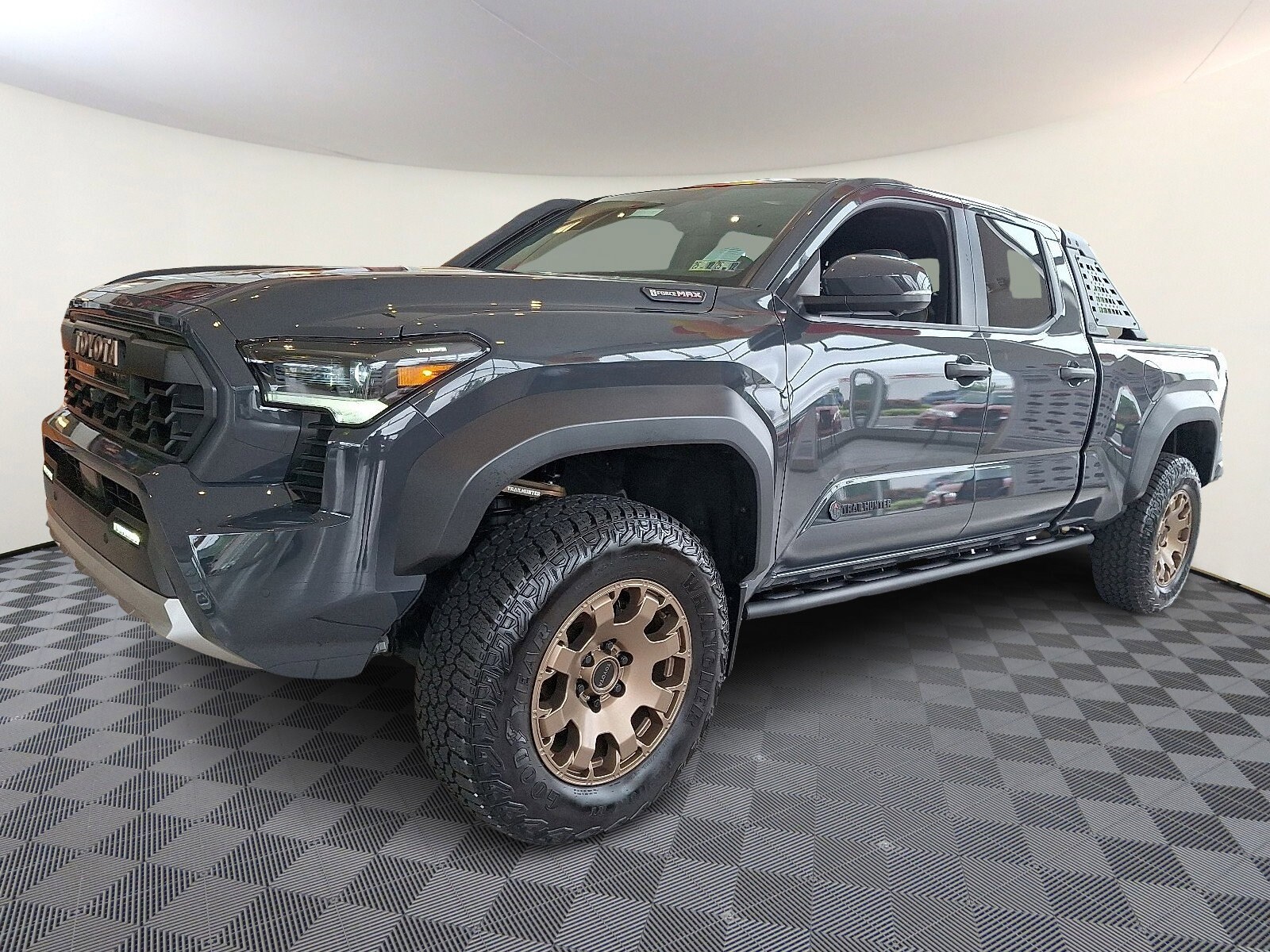 2024 Toyota Tacoma Trailhunter 4x4 photo 3