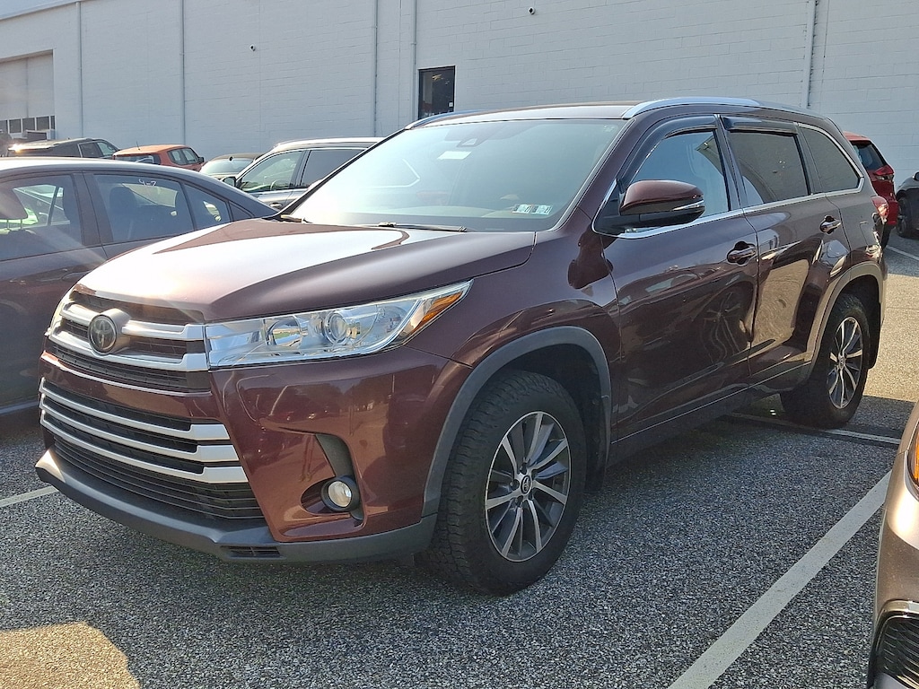 Used 2018 Toyota Highlander XLE V6 SUV