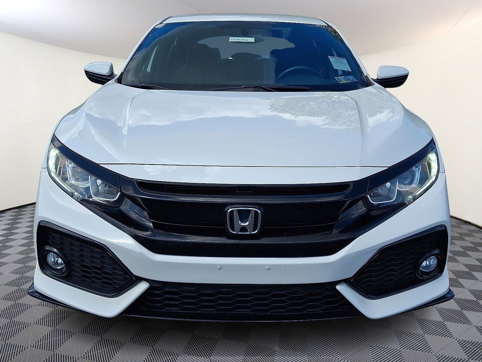 2017 Honda Civic Hatchback Sport photo 2